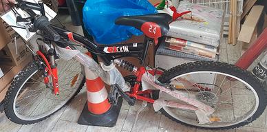 bicicletta Mountain bike 
