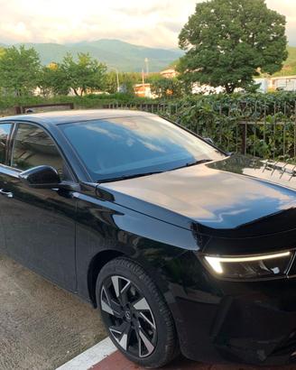 Opel Astra 1.5 Business Elegance