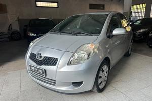 Toyota Yaris 1.0 5 porte Sol