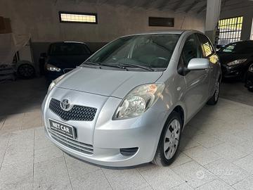 Toyota Yaris 1.0 5 porte Sol