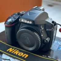 Reflex Nikon D5300 + corredo