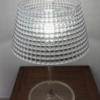 Lampada da tavolo Guzzini modello Tiffany