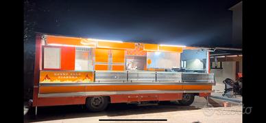 Iveco food track