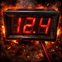 Voltometro digitale auto