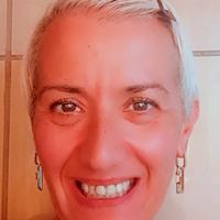 Cassiera, commessa, addetta alle pulizie