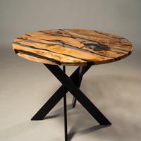 Tavolo rotondo con resina