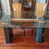 Tavolo in vetro con gambe in marmo e 6 sedie