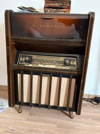 Mobile Radio e giradischi Blaupunkt da restaurare