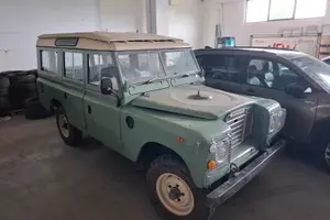 Land Rover 109 serie 3
