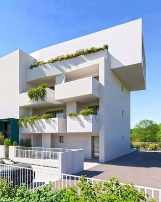 Appartamento di 162 m² con 4 locali e box auto dop