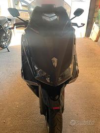 Yamaha tmax 530