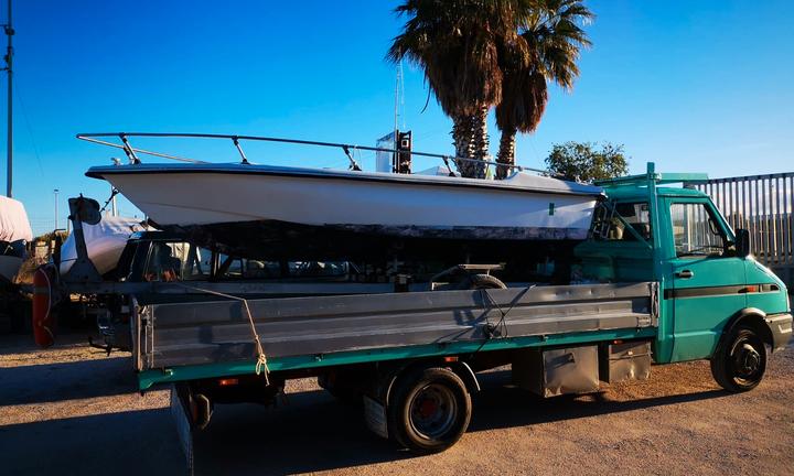 Furgone Trasporto Mobili Moto Trattori Barche Auto