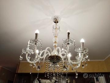 lampadario in Swarovski con 8 lampade
