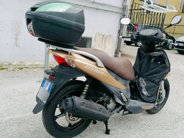 Suzuki UX Sixteen 125