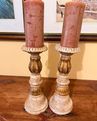 Candelabri in legno