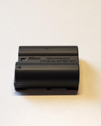 Batteria Nikon EN-EL15b originale – perfetta