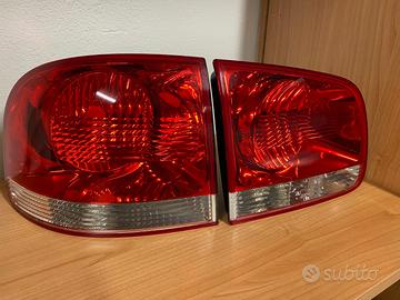 Fari posteriori VOLKSWAGEN TOUAREG  R5