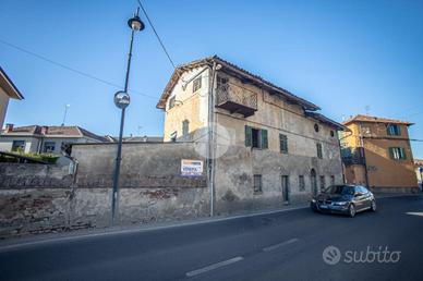 RUSTICO A GENOLA