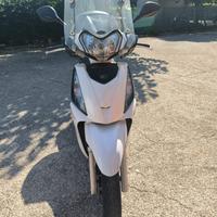 Kymco people 300 gti