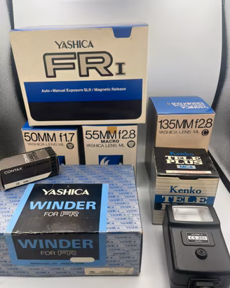 Set Fotografico Analogico Yashica FR1+Obbiettivi