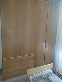 Armadio e 2 letti singoli