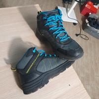 scarponcini da montagna