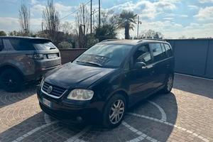 Volkswagen Touran 2.0 TDI 136CV Highline