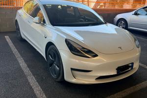 TESLA Model 3 dual motor long range