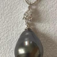 COLLANA PERLA TAHITI ORO 18kt. DIAMANTE GOCCIA