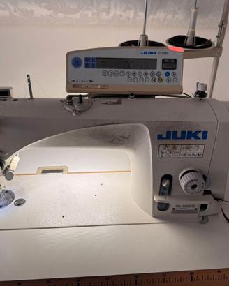 MACCHINA DA CUCIRE, TAGLIACUCI DI JUKI DDL-900B-SS