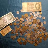 Lotto Monete Estere Vintage + Banconote d’Epoca 