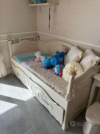 Cameretta con divano letto