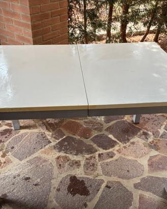 Tavolo bianco allungabile fino a 2,20 m - 12 posti
