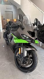 Kawasaki ninja zx10r 