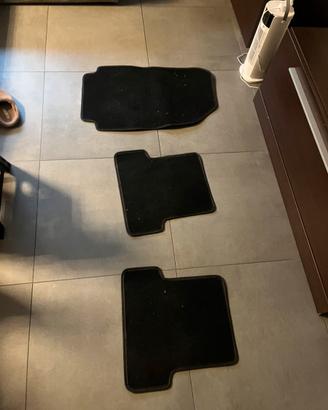 3 tappetini auto universali nero base