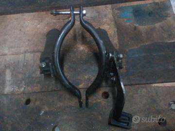 Benelli staffe poggia piedi