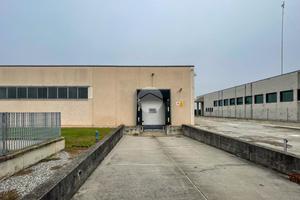 CAPANNONE A CASTEL GOFFREDO