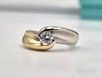 SOLITARIO DUE ORI DIAMANTE 0.60 CARATI