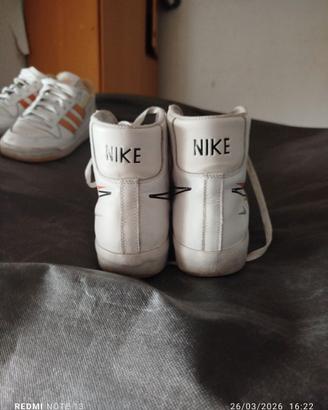 Nike usate poco