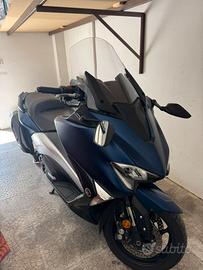 Yamaha tmax