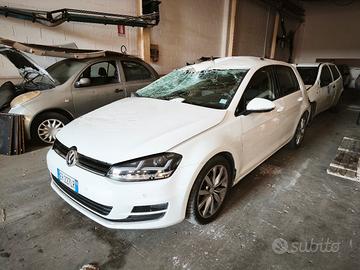 Volkswagen Golf 7 1.6TDI  Incidentata 