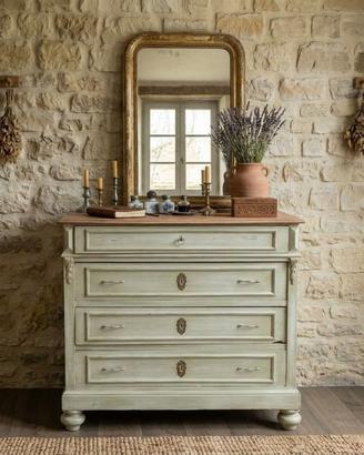 Cassettiera d’epoca in stile shabby chic Country