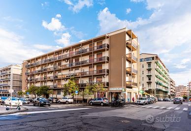 Ampio studio professionale/ufficio