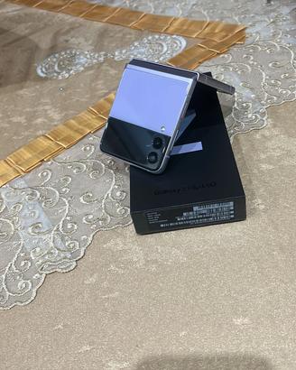 galaxy z Flip3 5g