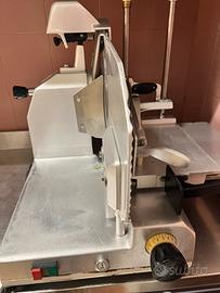 Affettatrice 380v