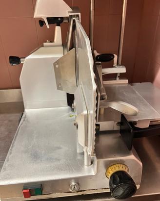 Affettatrice 380v