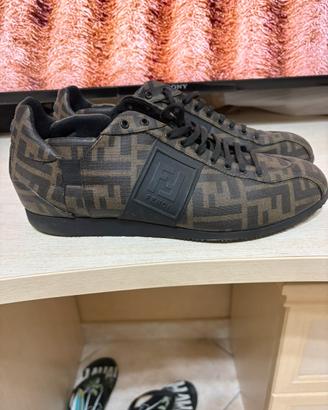 Scarpe fendi