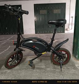 bicicletta elettrica pari al nuovo 