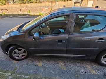 Peugeot 207 1.4hdi anno 2009