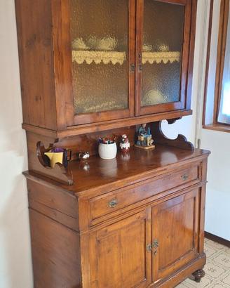 Antica credenza